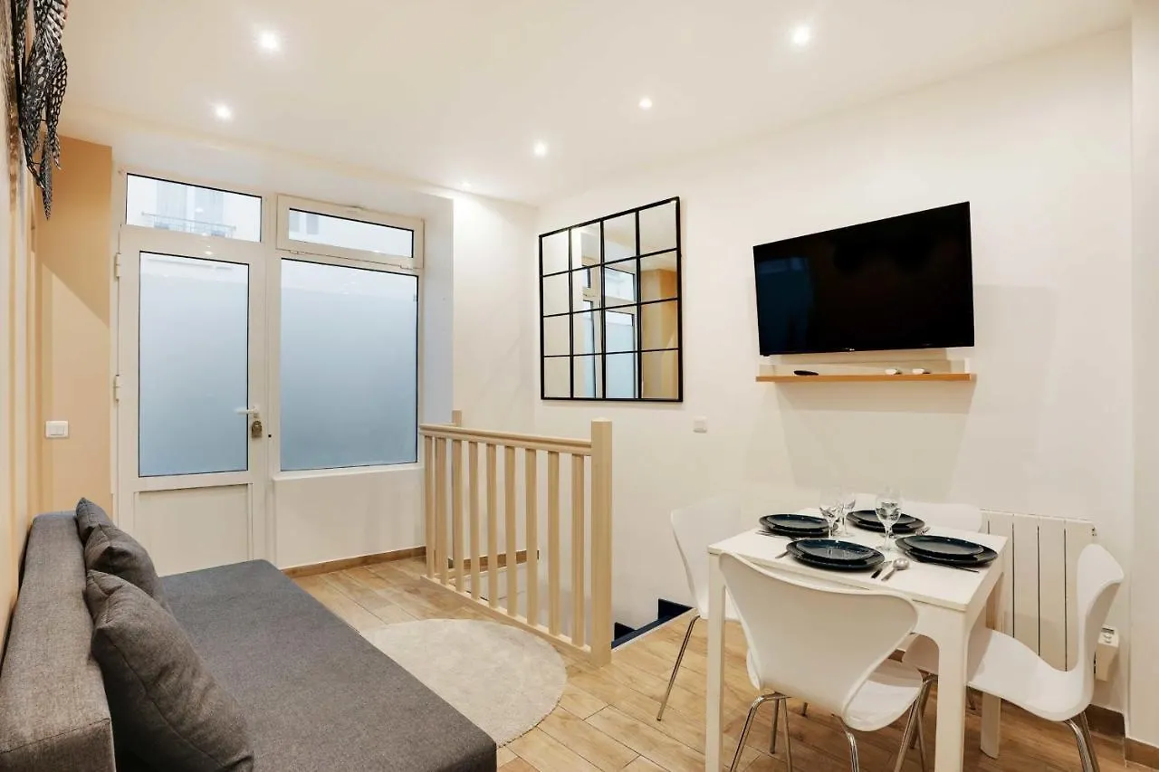Cosy Duplex - 1Br4P - St Fargeau Apartment Paris 0*,